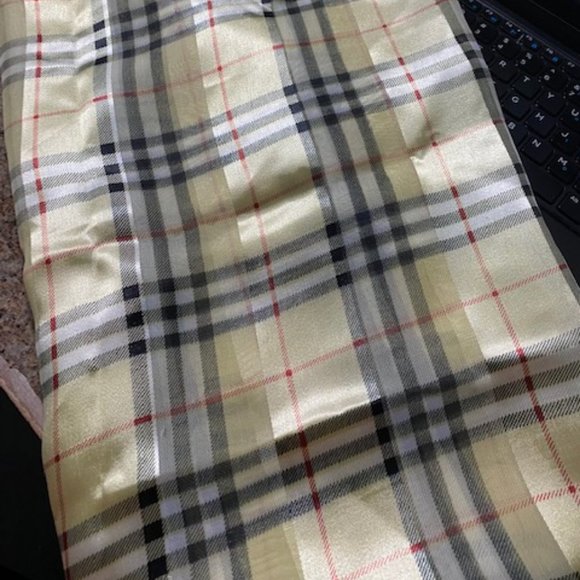 Burberry Authentic Vintage Silk Sheer Satin Scarf - Picture 4 of 5